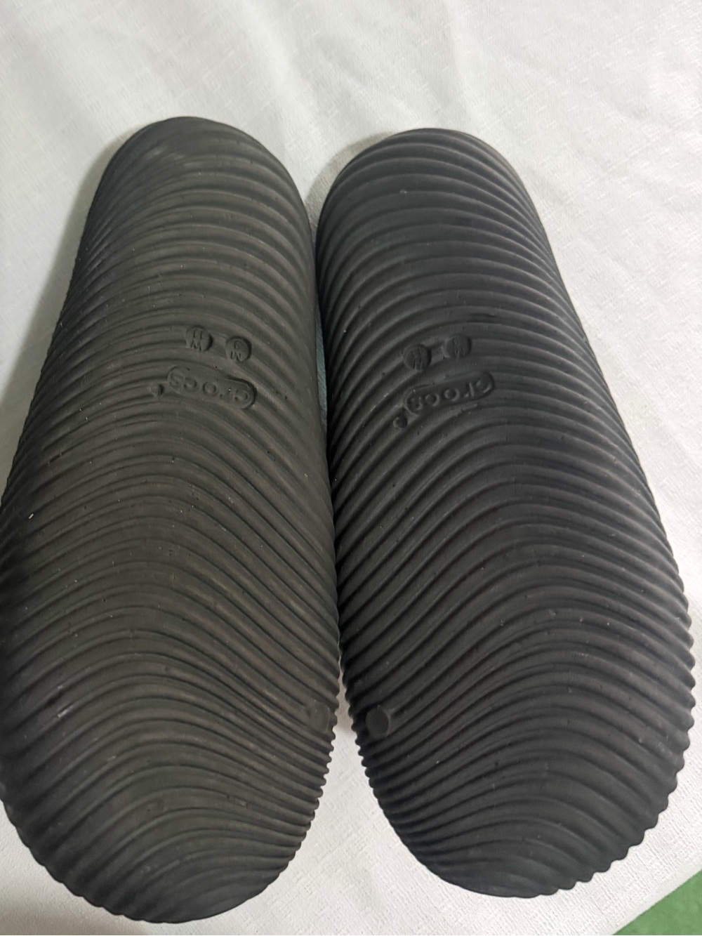 CROCS mellow tide recovery Men’s Black Ribbed Slide Sandals sz9 casual longwear - Picture 7 of 8